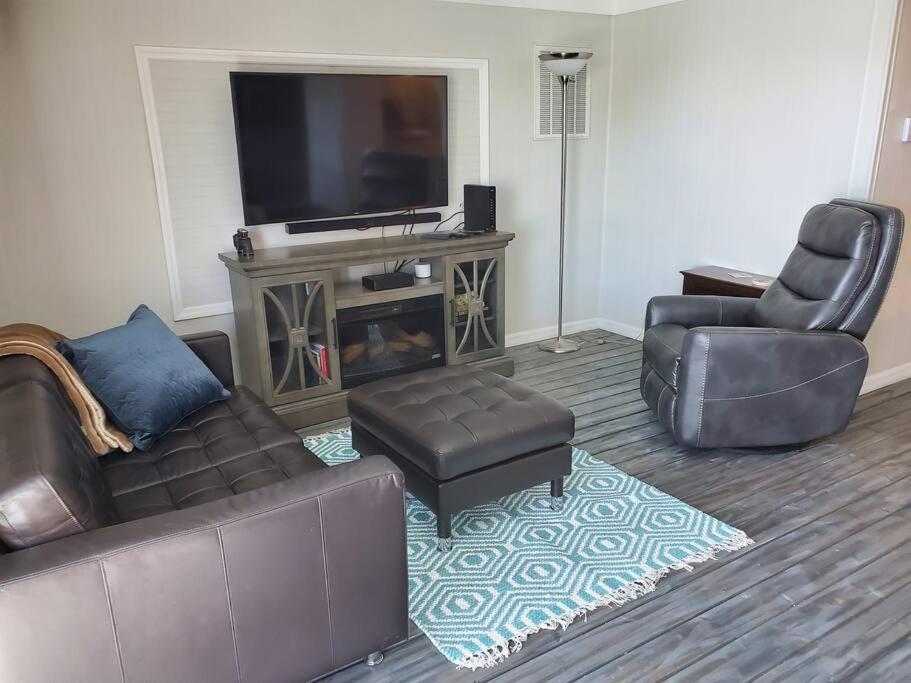 Villa 3 Bed, 2 Bath, Waterfront, Dock, Large Driveway à Tavares Extérieur photo